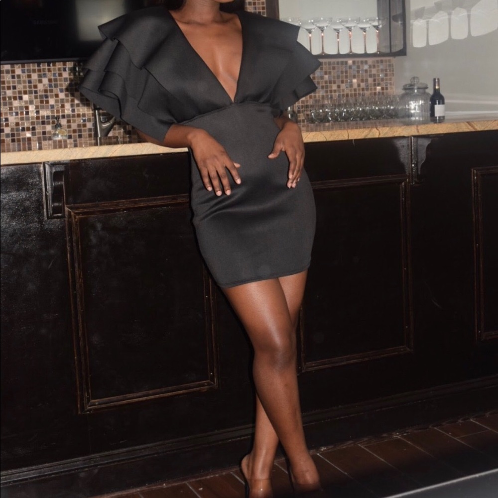 Ruffle shoulder black mini scuba dress